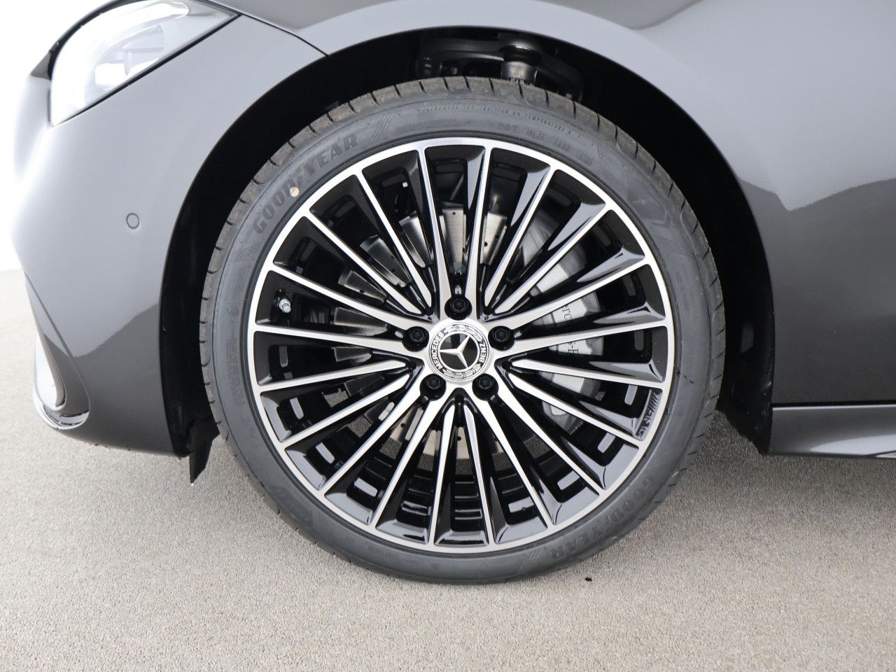 Mercedes-Benz C-Klasse – Bild 16