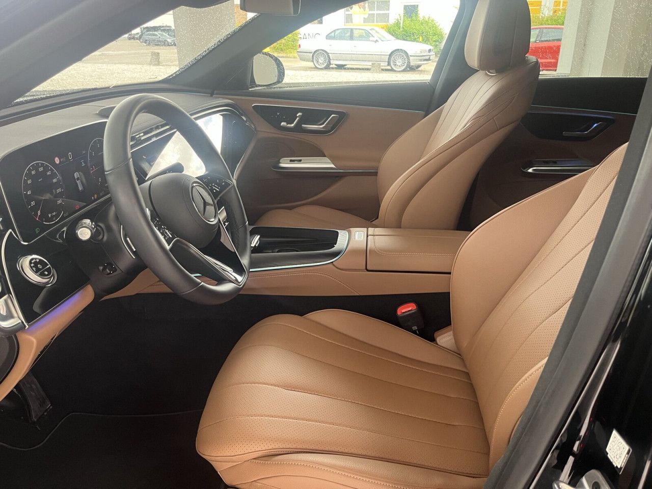 Mercedes-Benz E-Klasse – Bild 10