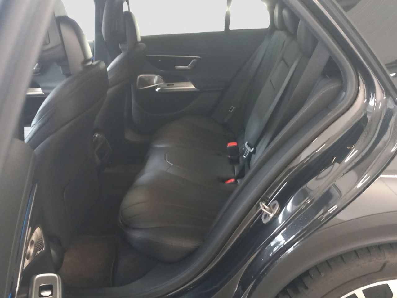 Mercedes-Benz E-Klasse – Bild 12