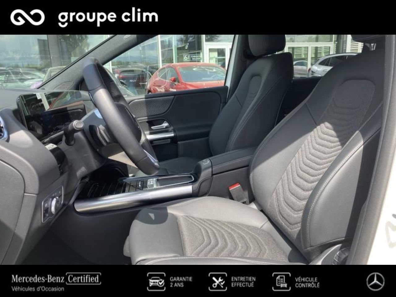 Photo du v&eacute;hicule 14 / 18