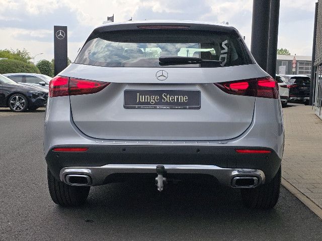 Mercedes-Benz GLA 220