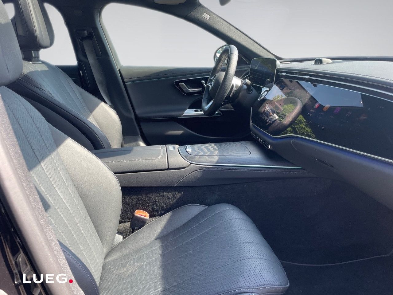 Mercedes-Benz E-Klasse – Bild 8