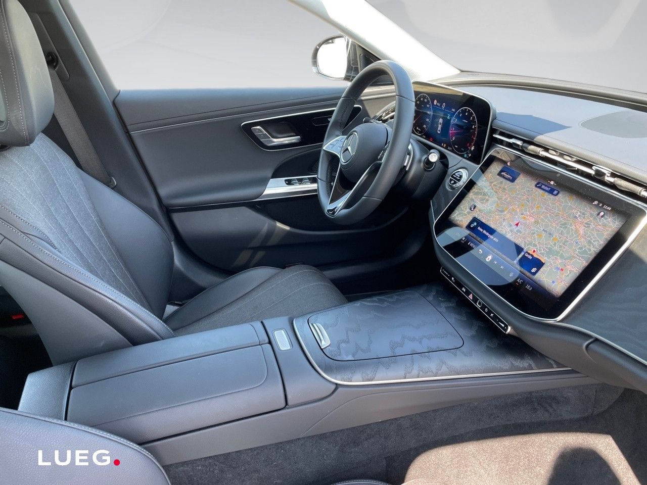 Mercedes-Benz E-Klasse – Bild 8