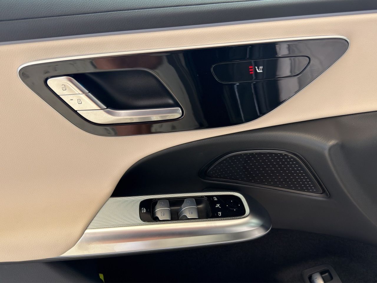 Mercedes-Benz E-Klasse – Bild 6