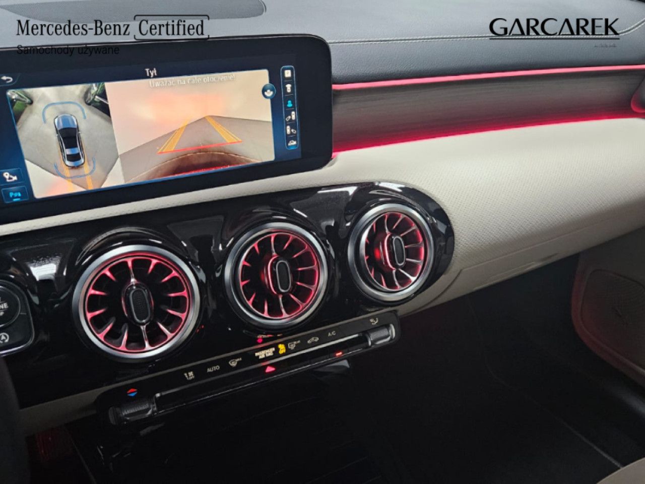 Zdjęcie pojazdu 19 / 23