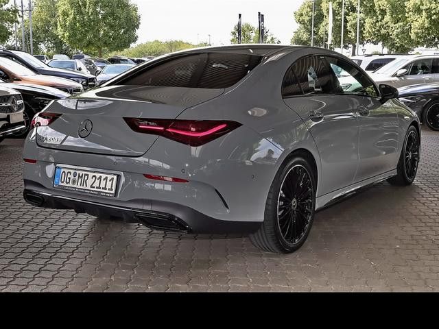 Mercedes-Benz CLA 200