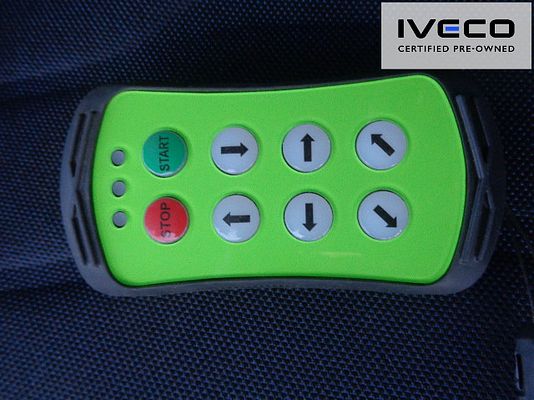 Vehicle image 14 / 15