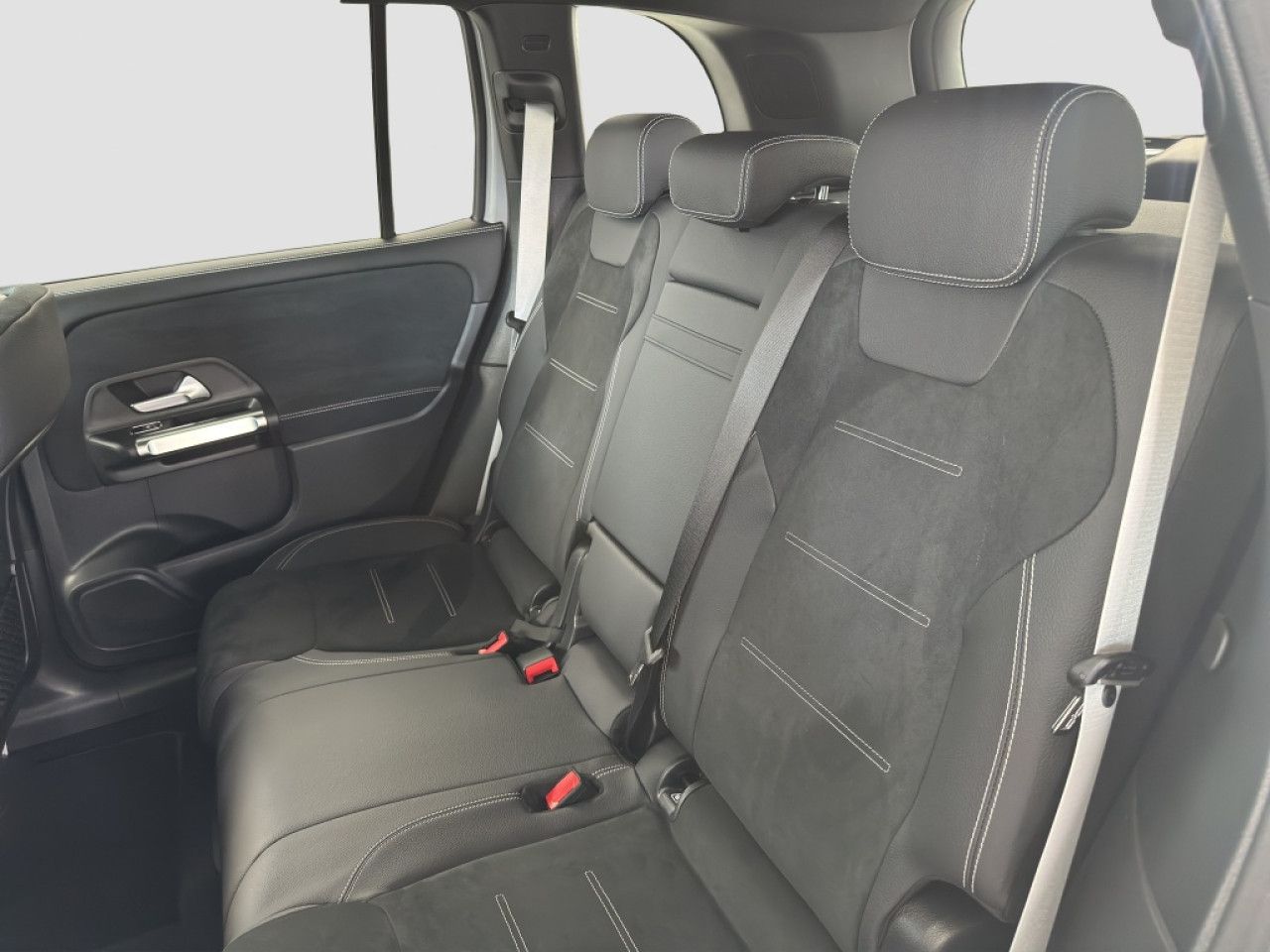 Mercedes-Benz GLB – Bild 12