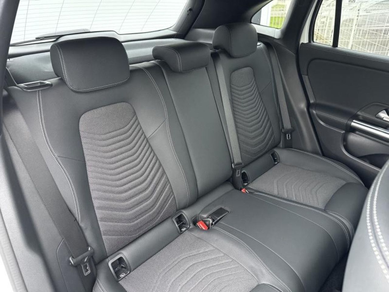 Photo du v&eacute;hicule 13 / 18