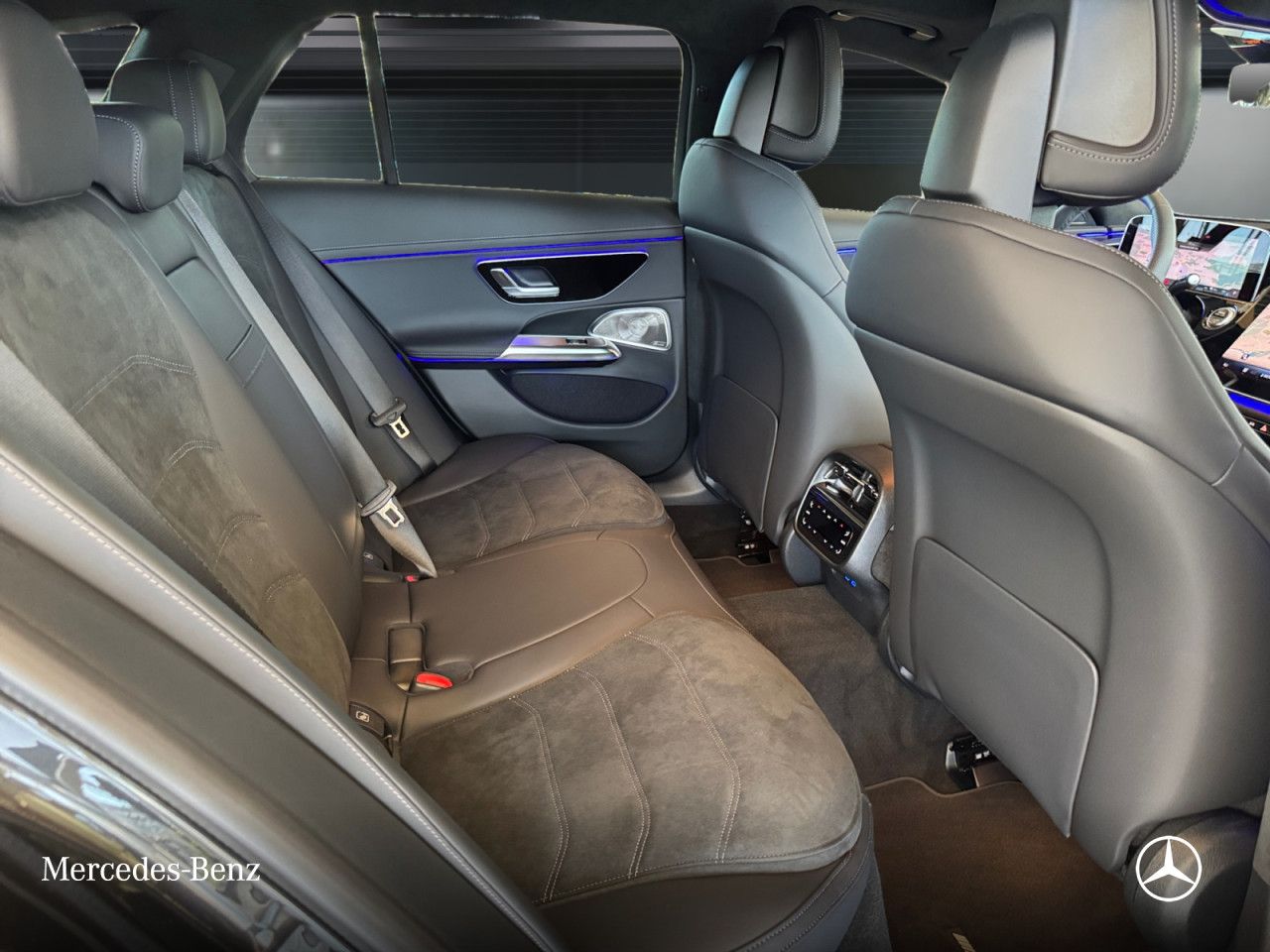 Mercedes-Benz E-Klasse – Bild 27