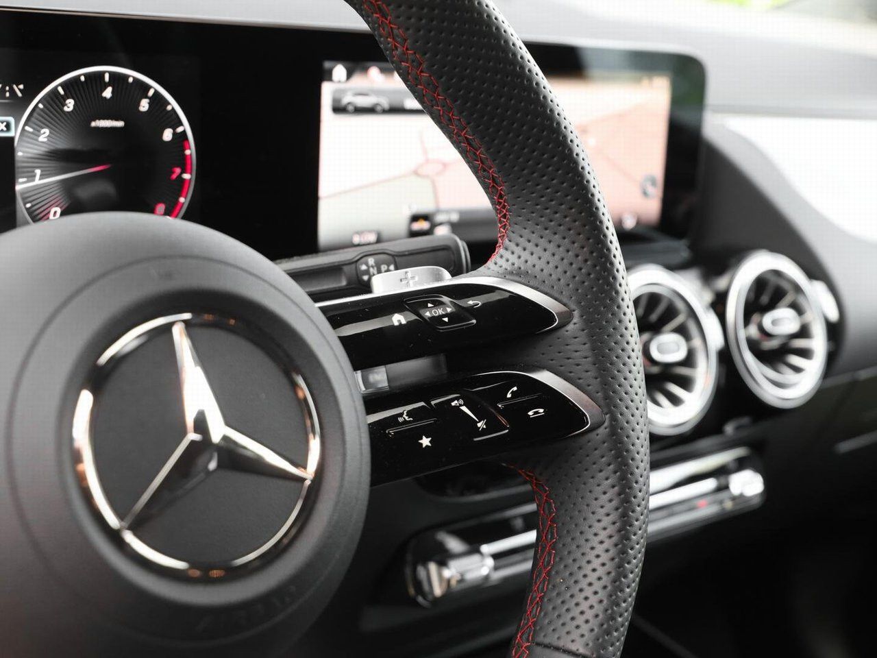 Mercedes-Benz GLA – Bild 14