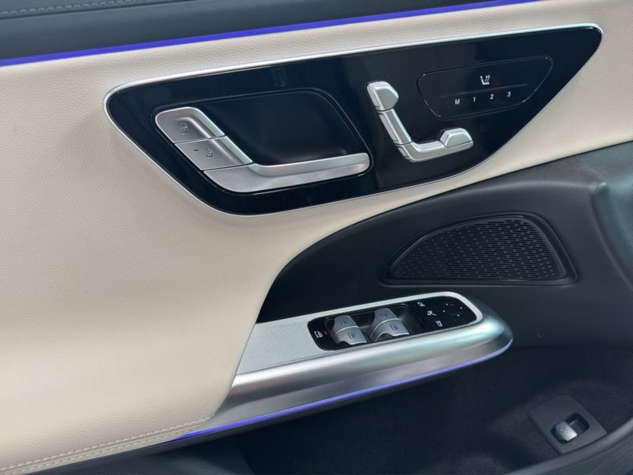 Mercedes-Benz E-Klasse – Bild 9