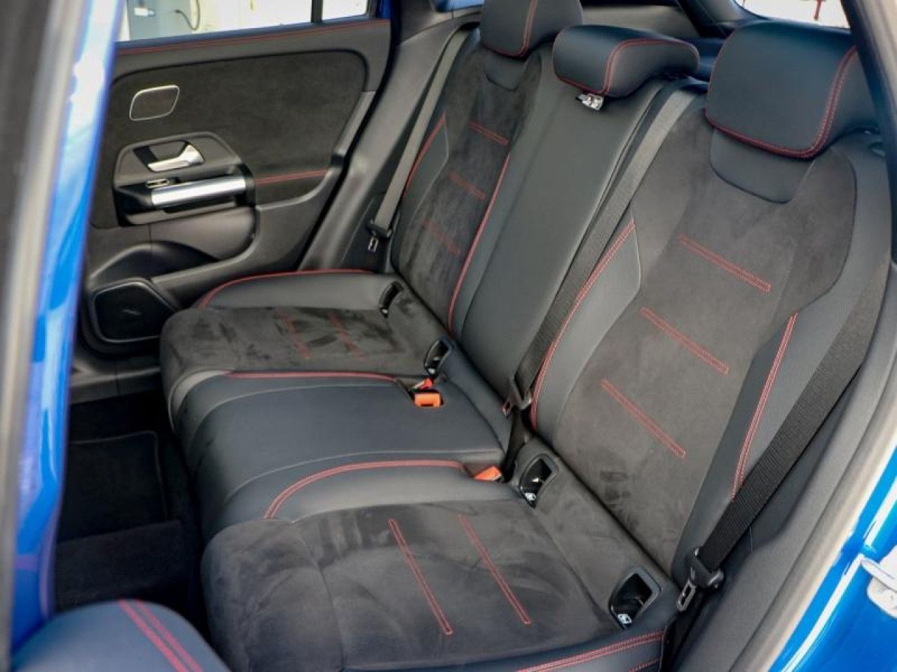 Photo du v&eacute;hicule 6 / 18