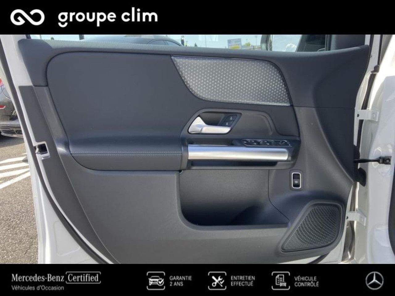 Photo du v&eacute;hicule 13 / 18