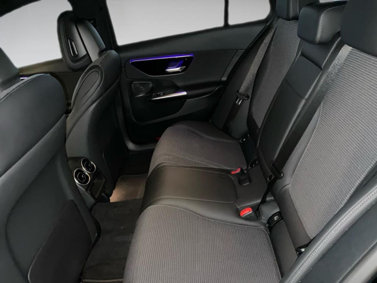 Mercedes-Benz C-Klasse – Bild 11