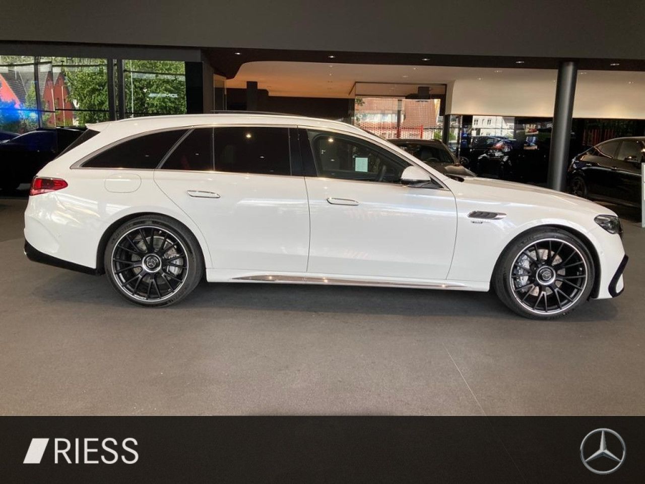 Mercedes-Benz E-Klasse – Bild 16