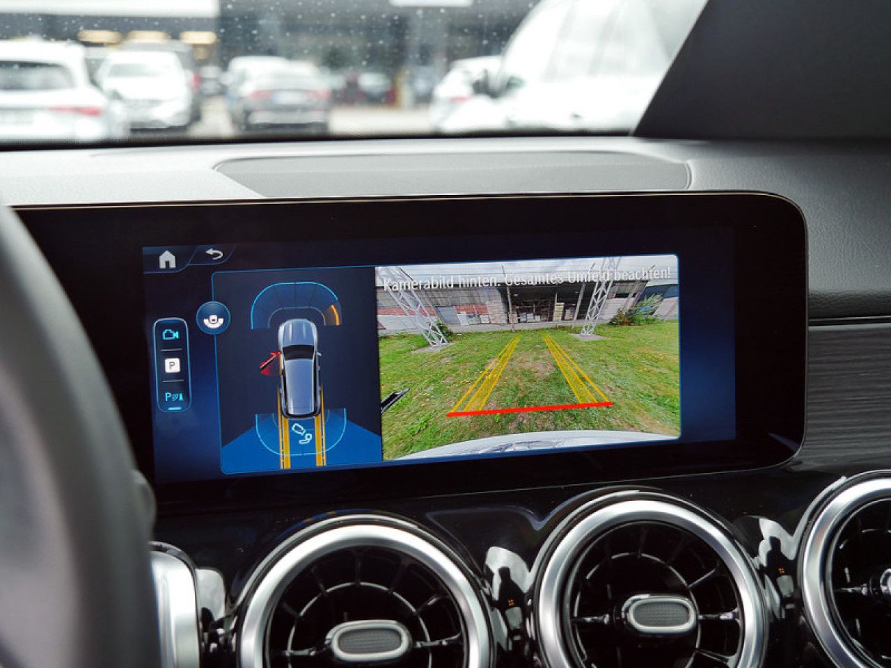 Mercedes-Benz GLB – Bild 16