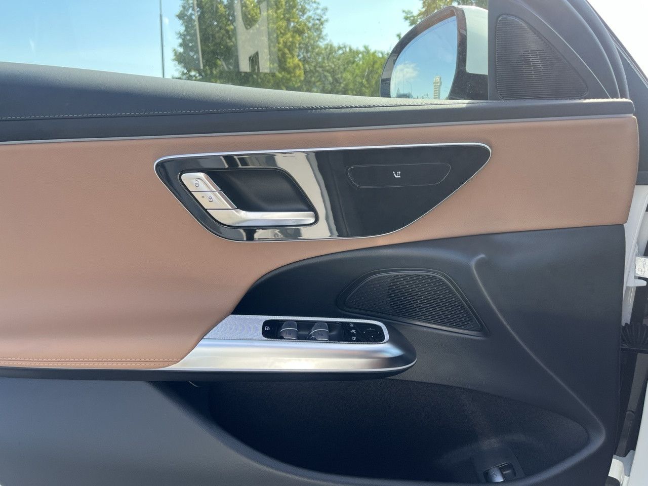 Mercedes-Benz E-Klasse – Bild 18