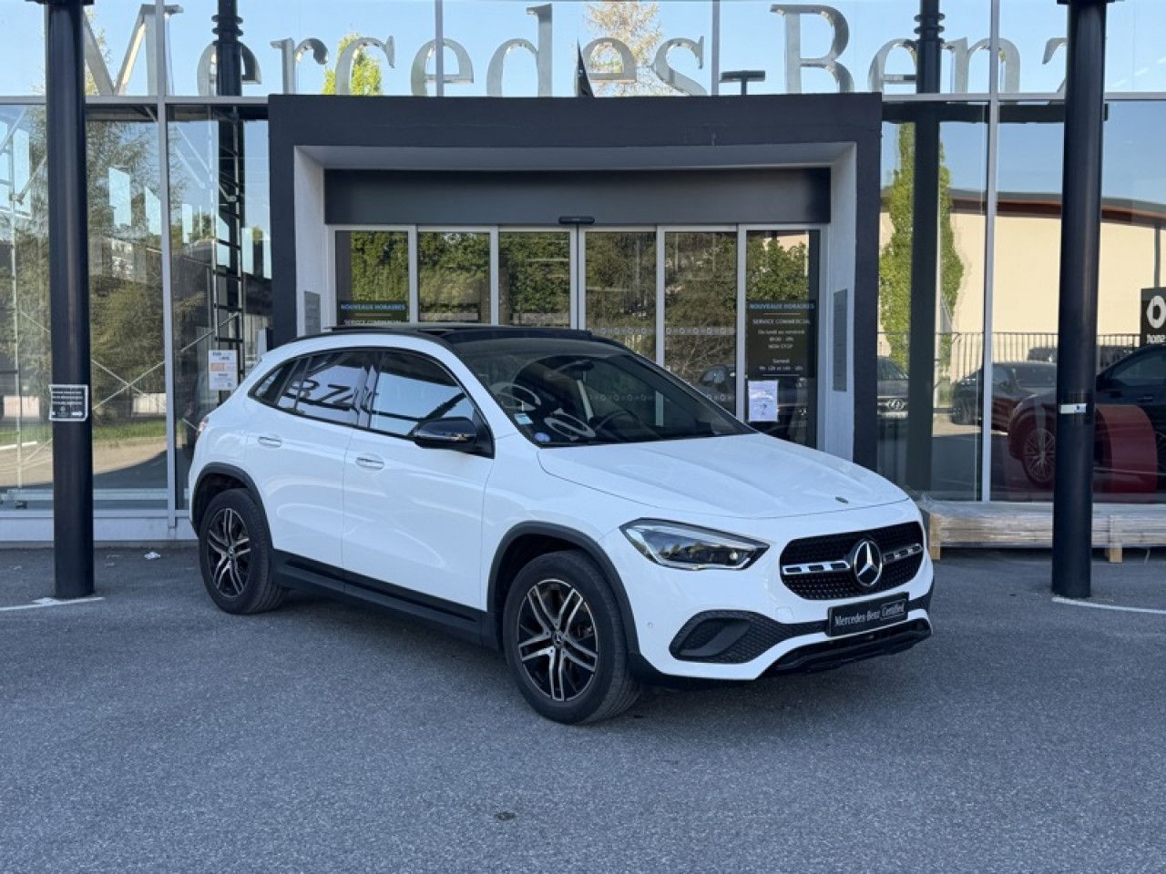 Photo du v&eacute;hicule 8 / 18