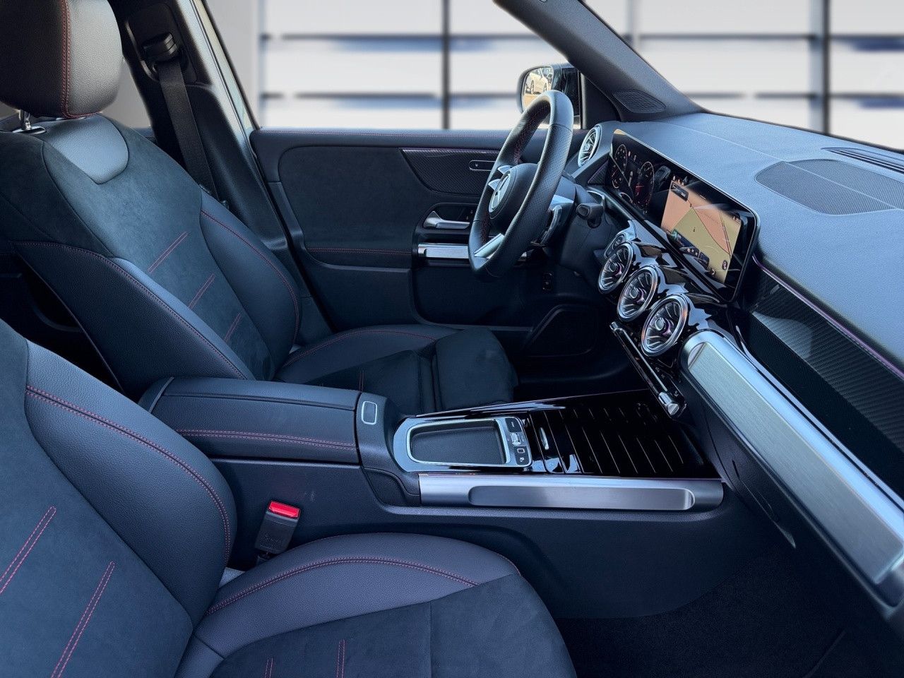 Mercedes-Benz GLB – Bild 11