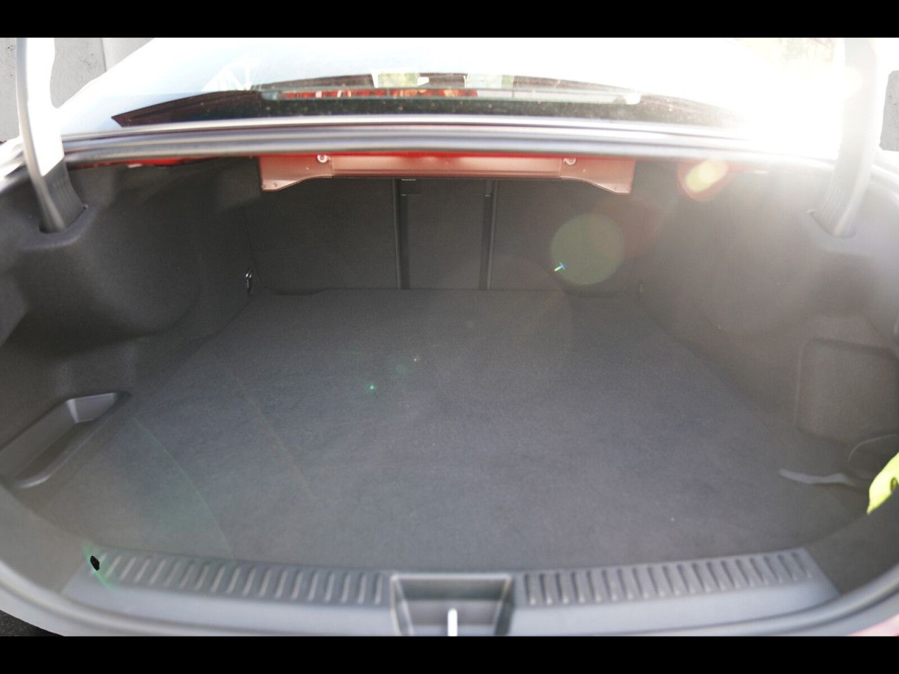 Mercedes-Benz E-Klasse – Bild 12