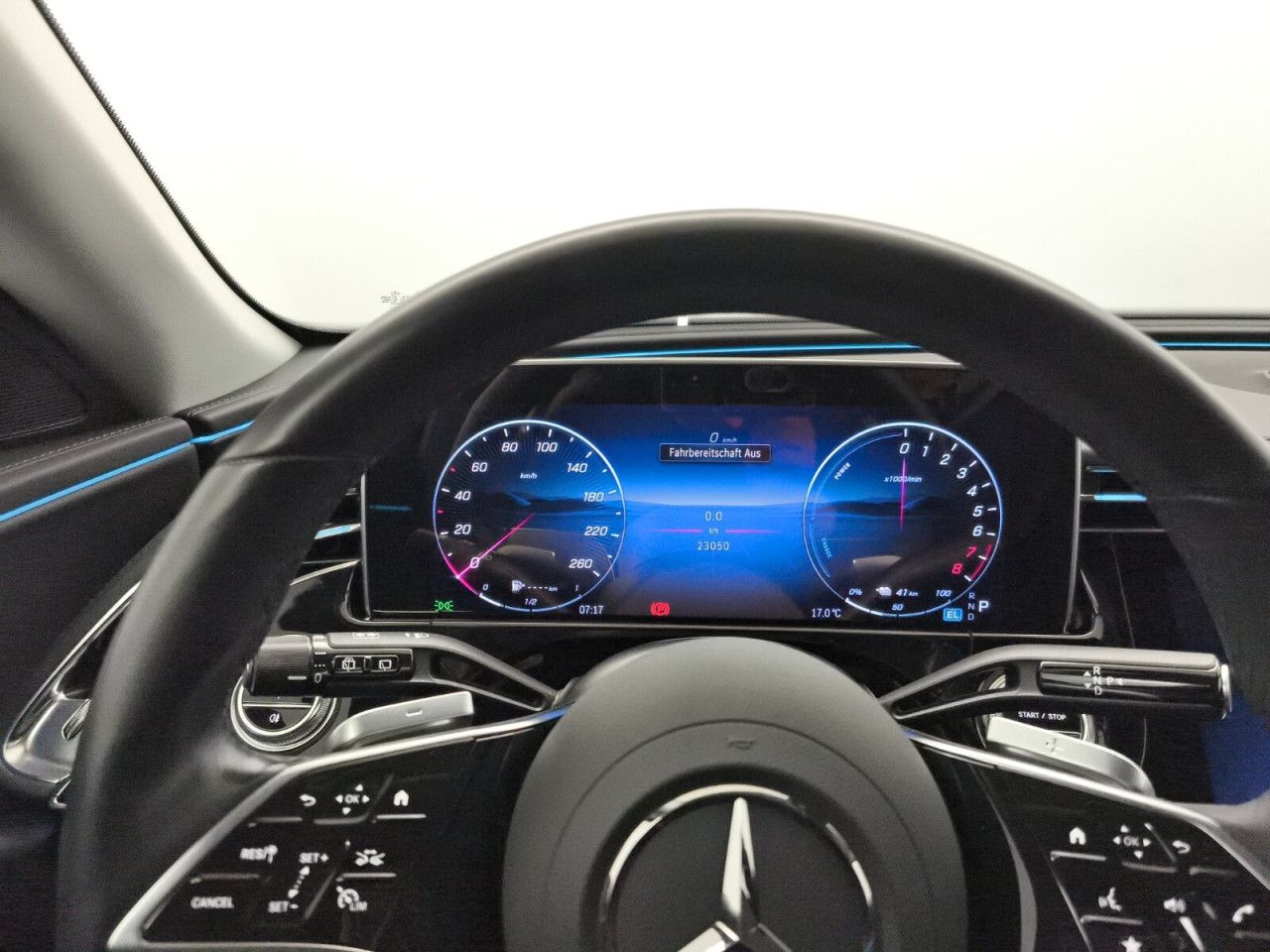 Mercedes-Benz E-Klasse – Bild 16
