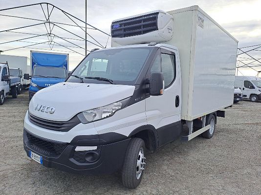 Vehicle image 1 / 12