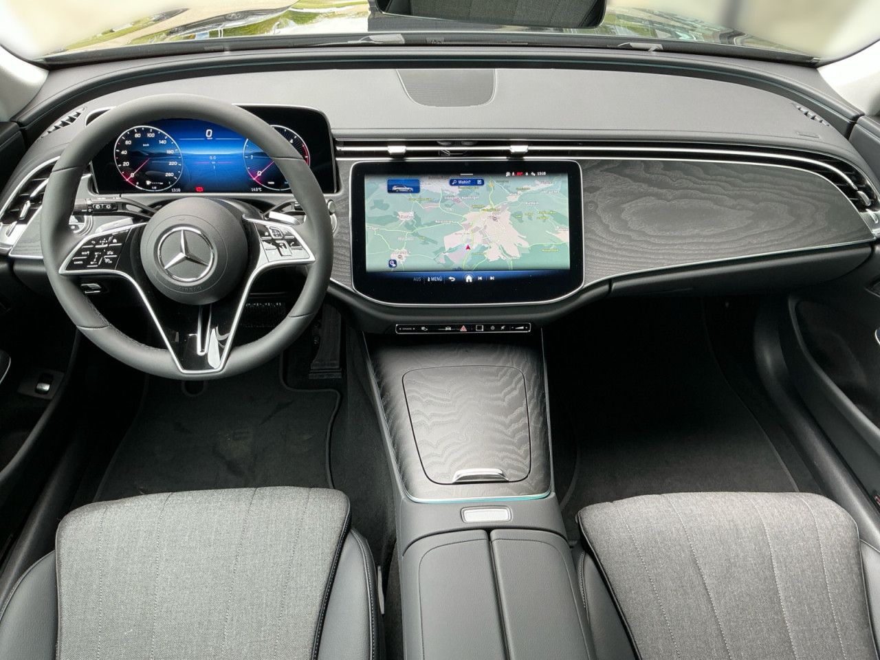 Mercedes-Benz E-Klasse – Bild 7
