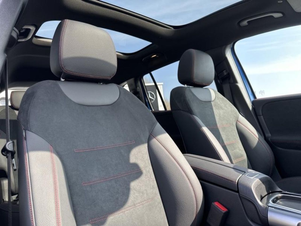 Photo du v&eacute;hicule 11 / 18