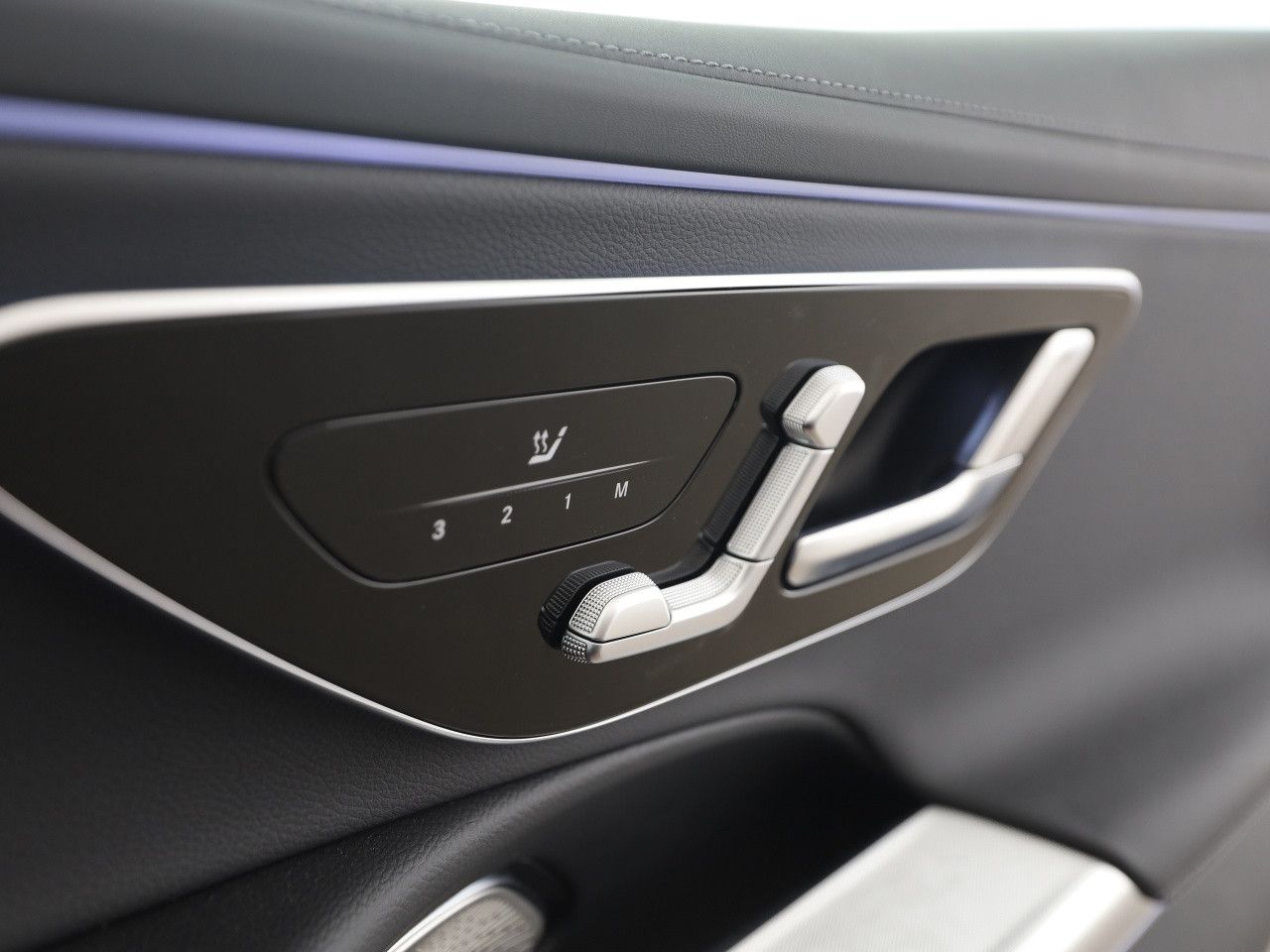 Mercedes-Benz E-Klasse – Bild 19