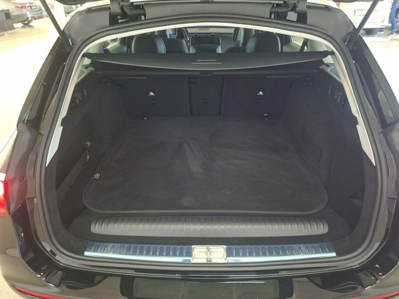 Mercedes-Benz E-Klasse – Bild 6