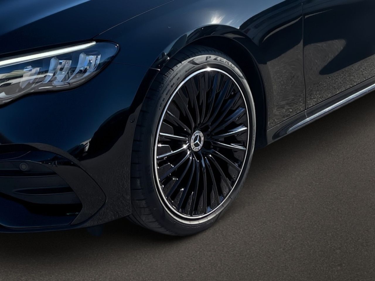 Mercedes-Benz E-Klasse – Bild 7
