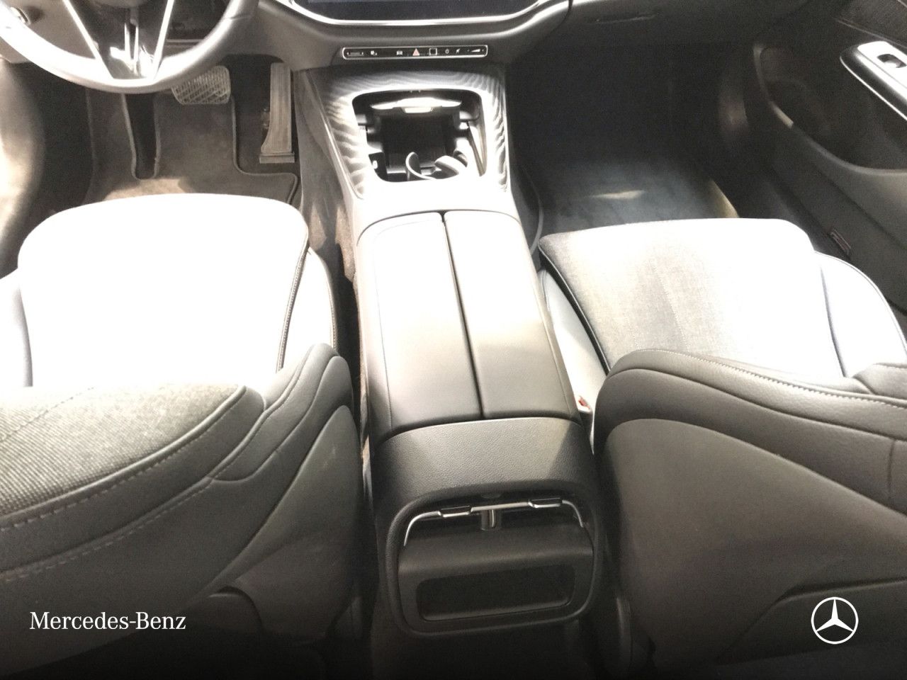 Mercedes-Benz E-Klasse – Bild 13