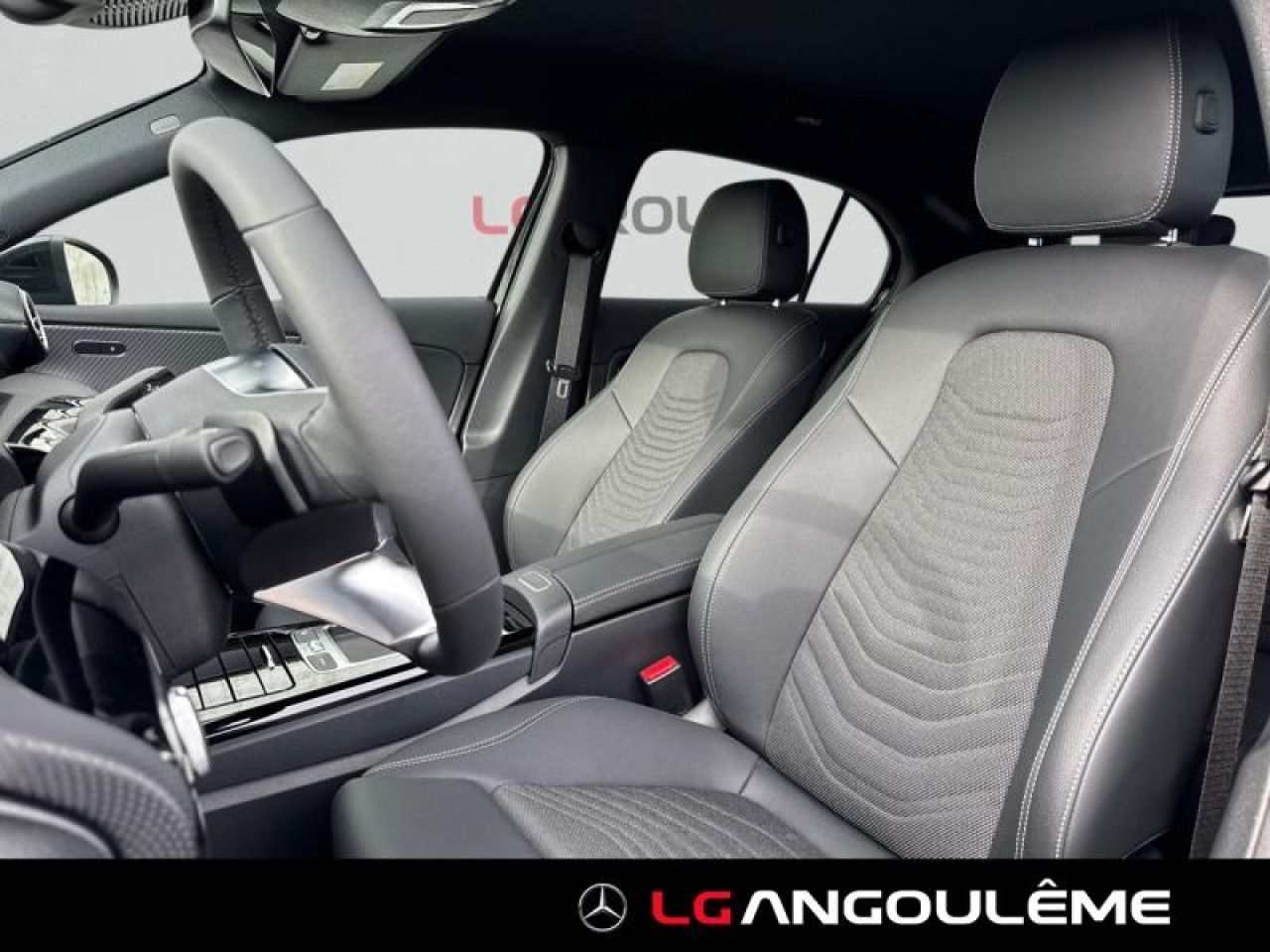 Photo du véhicule 10 / 18