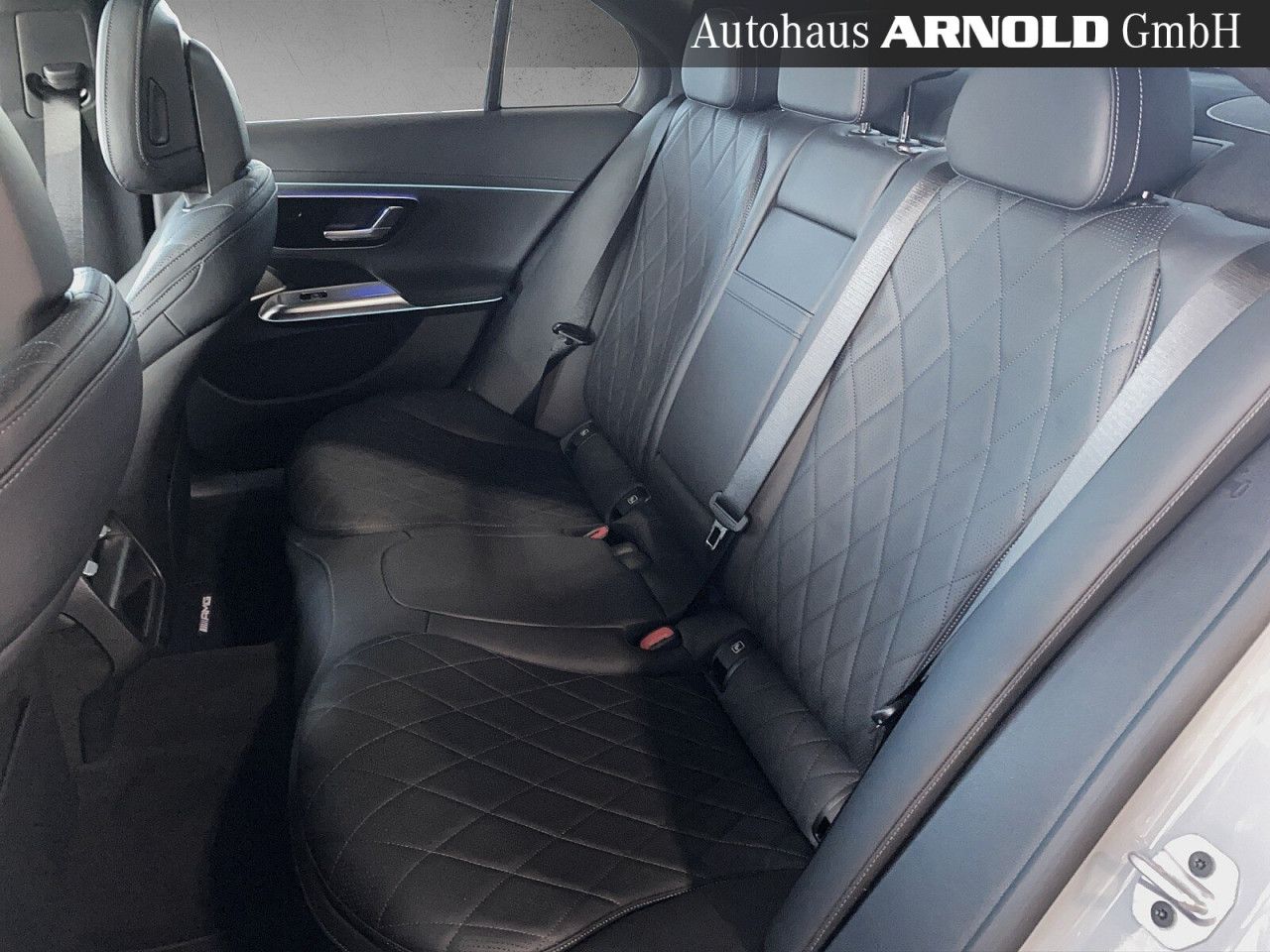 Mercedes-Benz E-Klasse – Bild 10
