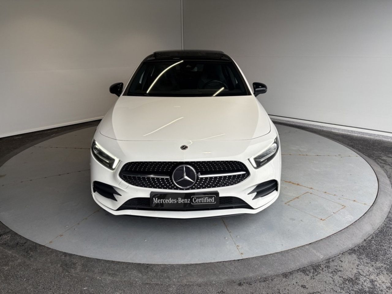 Photo du v&eacute;hicule 2 / 18