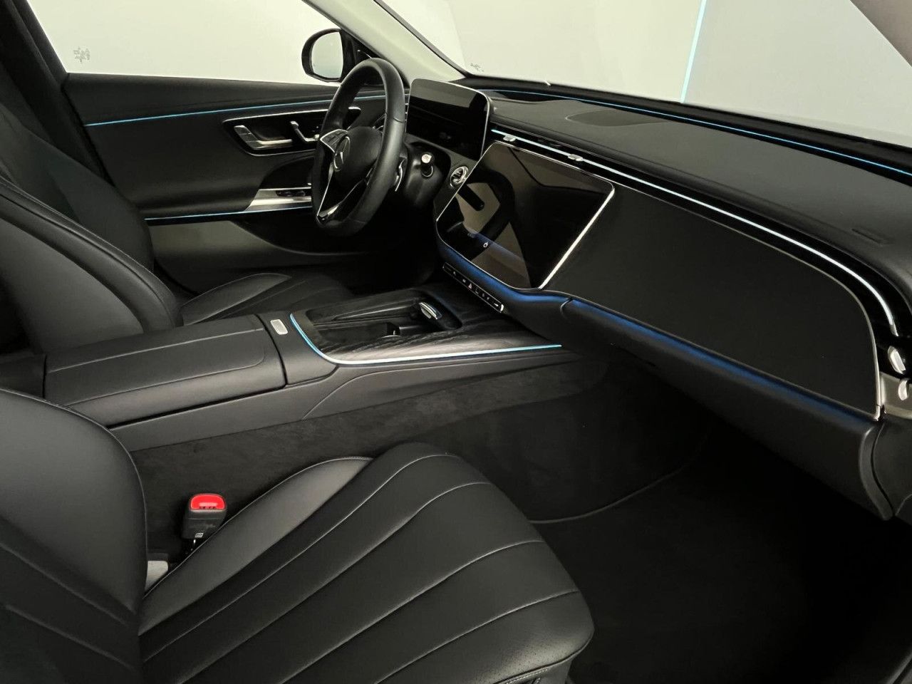 Mercedes-Benz E-Klasse – Bild 17
