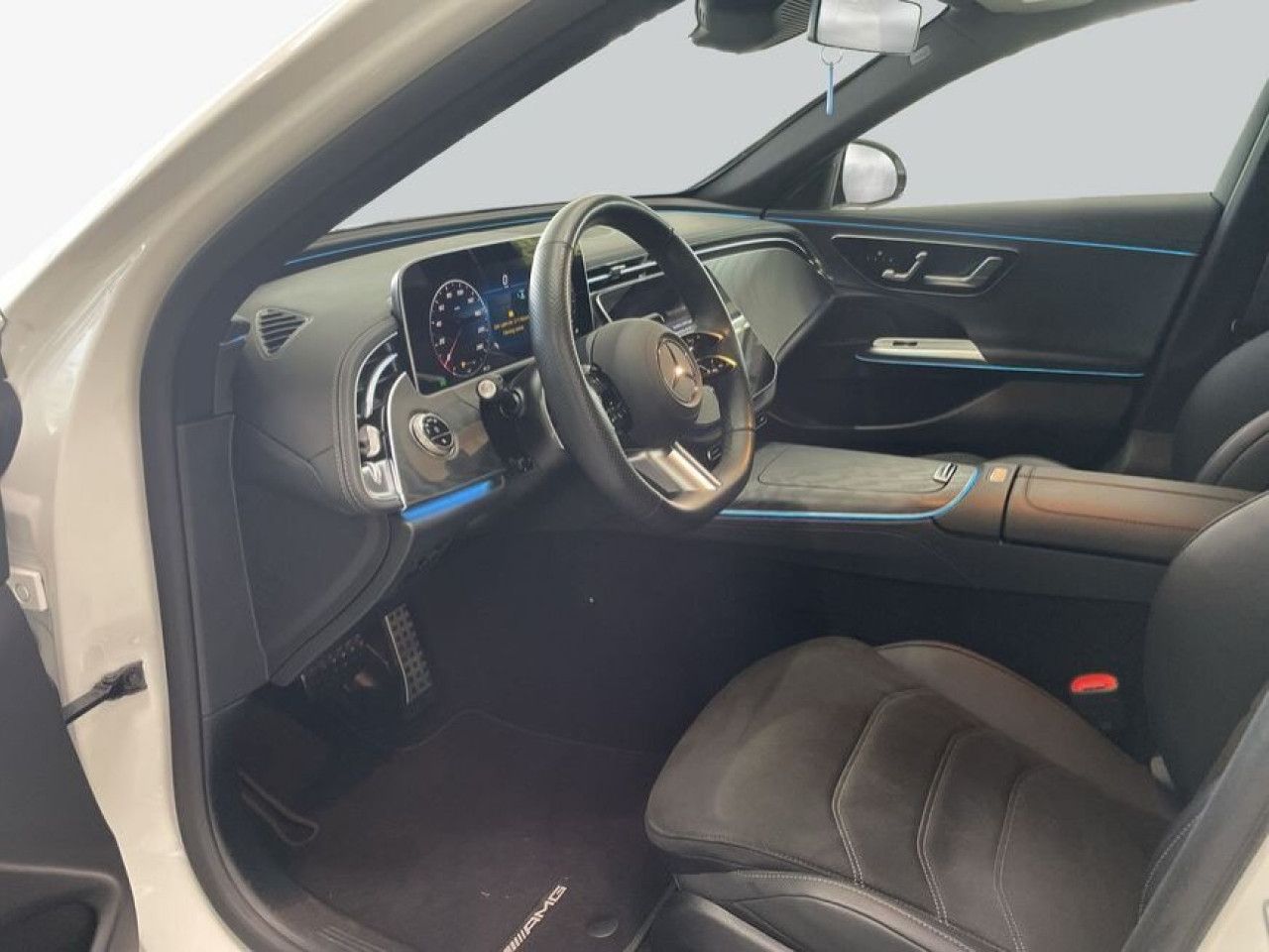 Mercedes-Benz E-Klasse – Bild 9