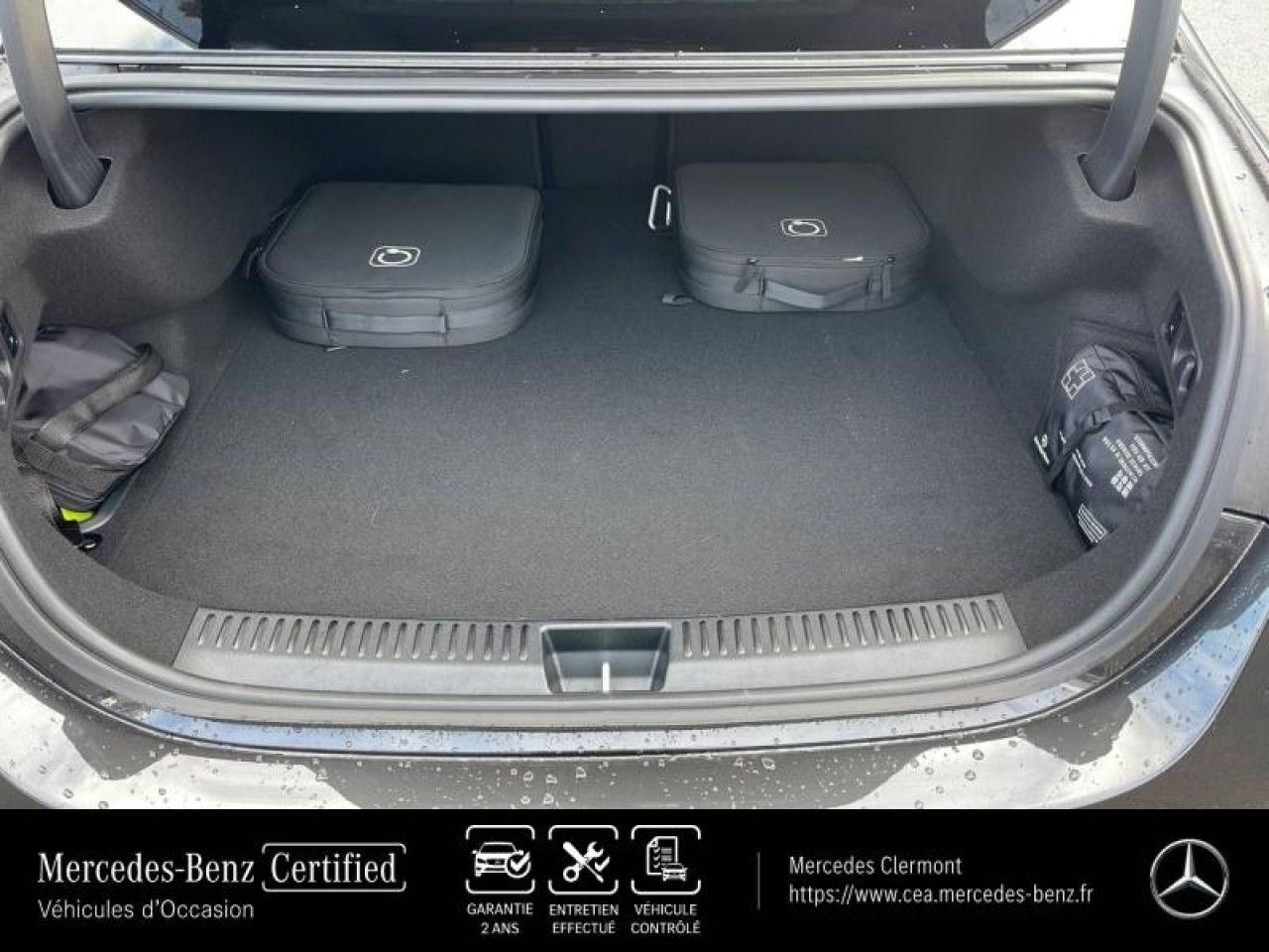 Photo du v&eacute;hicule 10 / 18