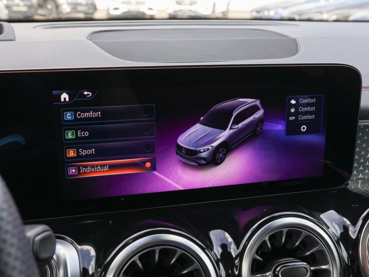 Mercedes-Benz EQB – Bild 18