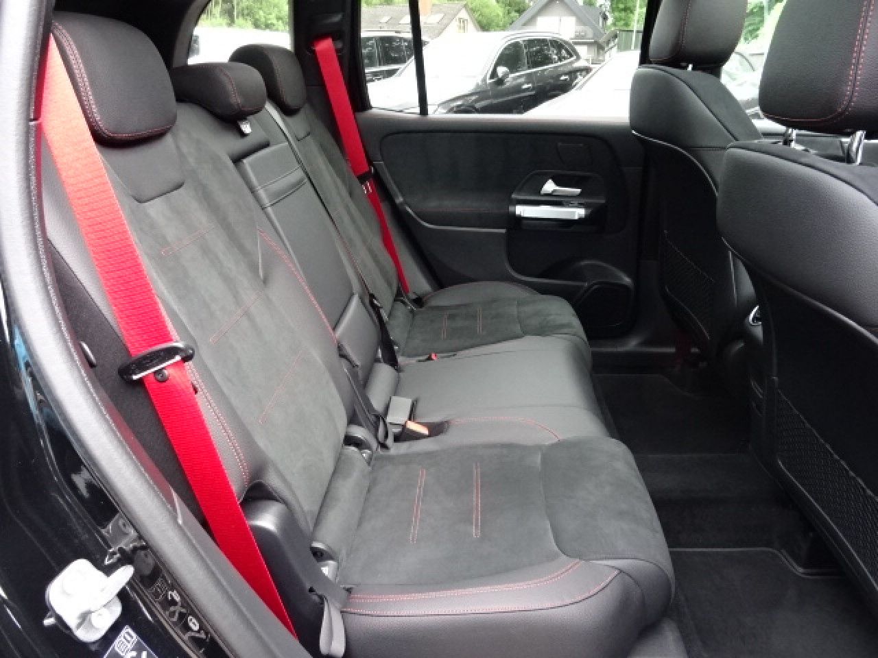 Mercedes-Benz GLB – Bild 16