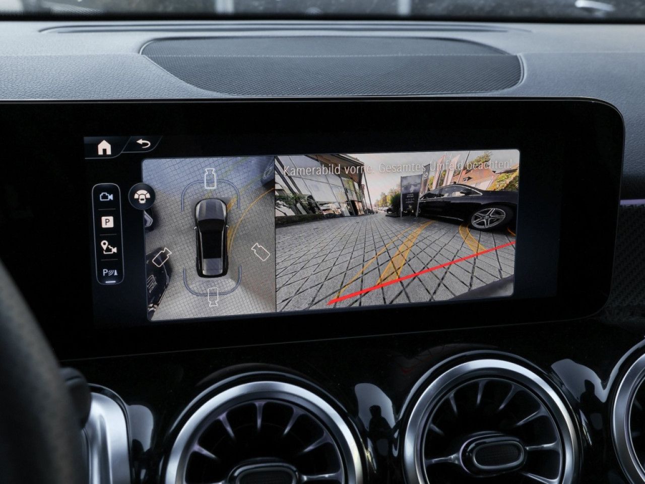 Mercedes-Benz GLB – Bild 13