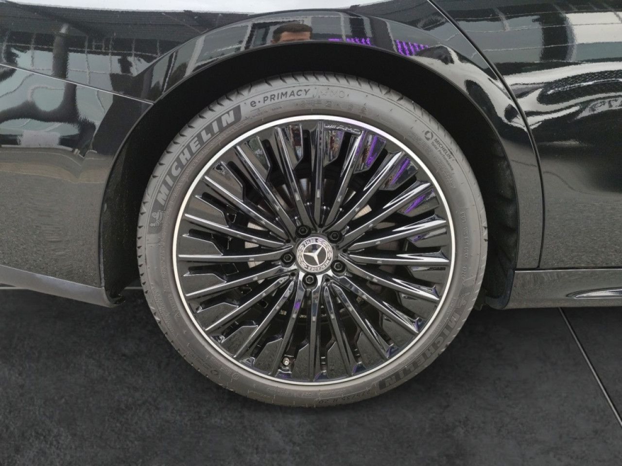 Mercedes-Benz E-Klasse – Bild 14