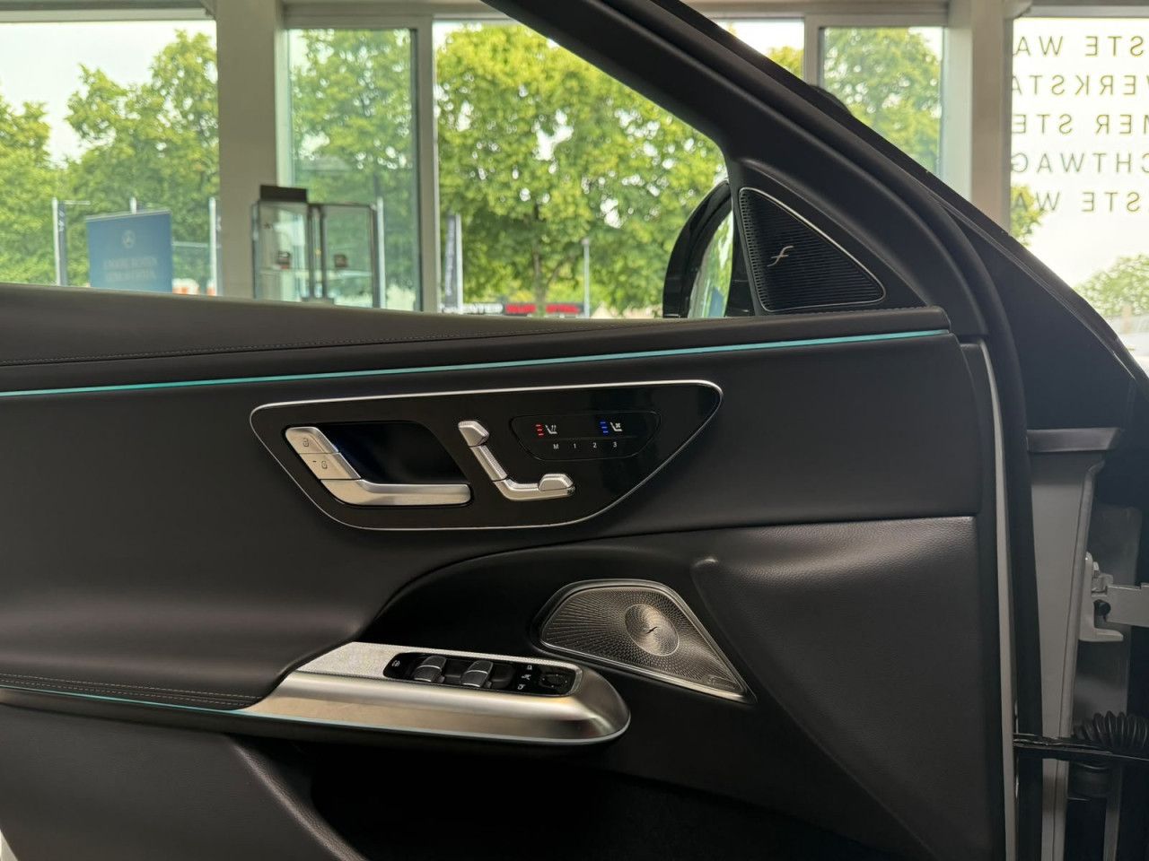 Mercedes-Benz E-Klasse – Bild 19
