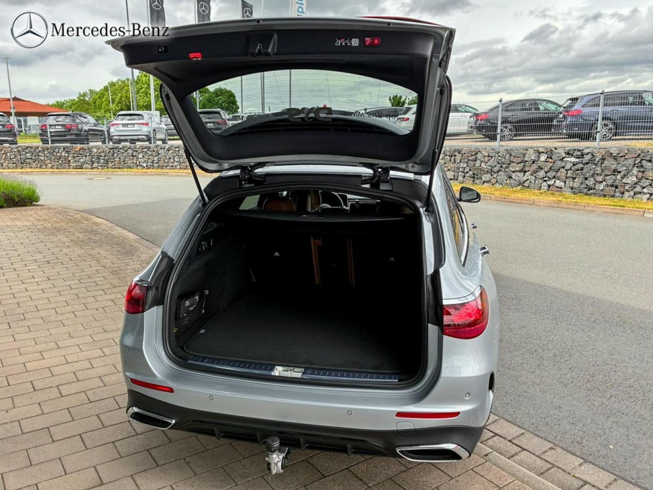 Mercedes-Benz E-Klasse – Bild 13