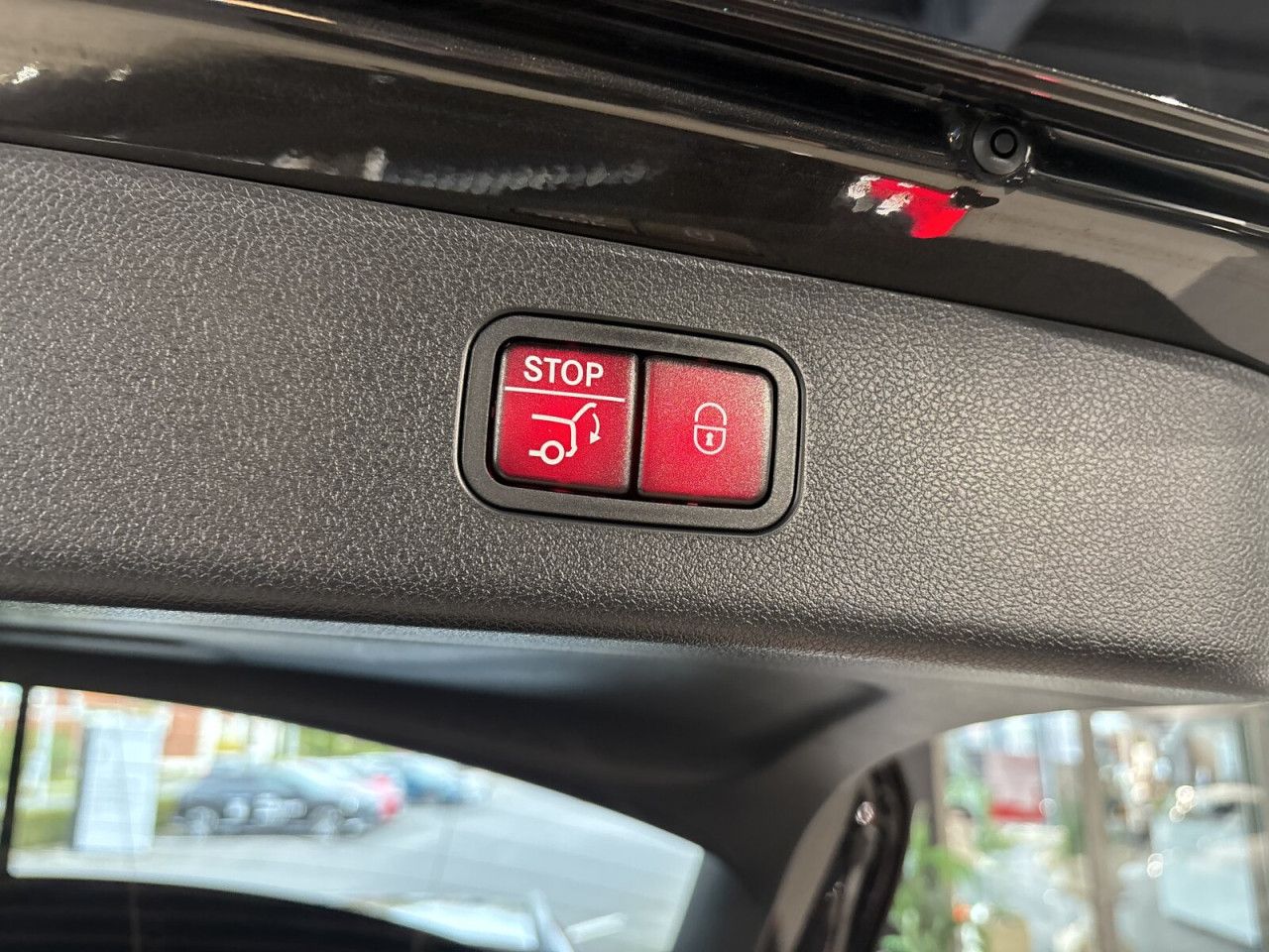 Mercedes-Benz E-Klasse – Bild 16