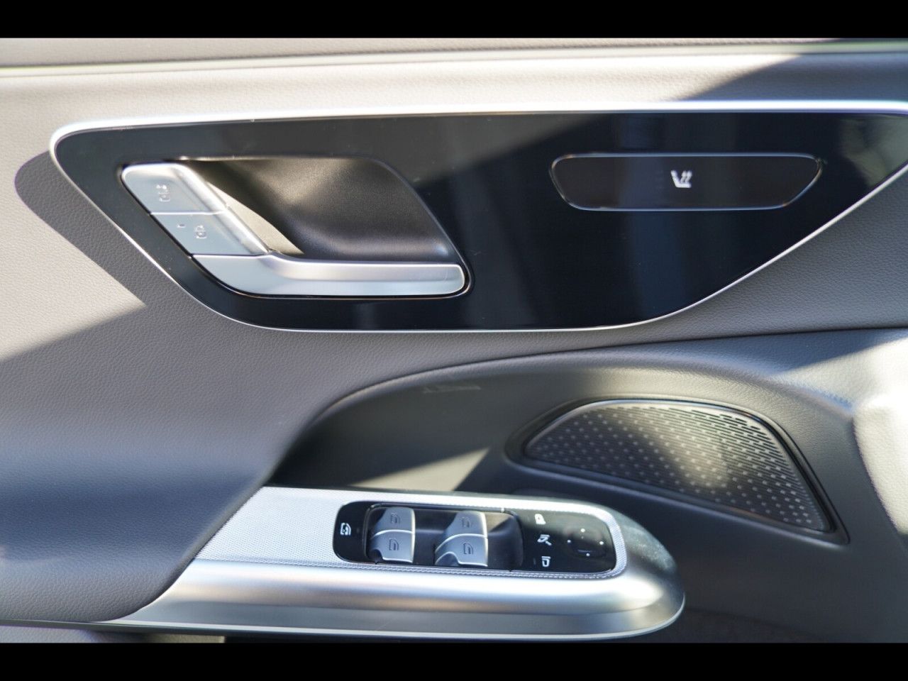 Mercedes-Benz E-Klasse – Bild 16