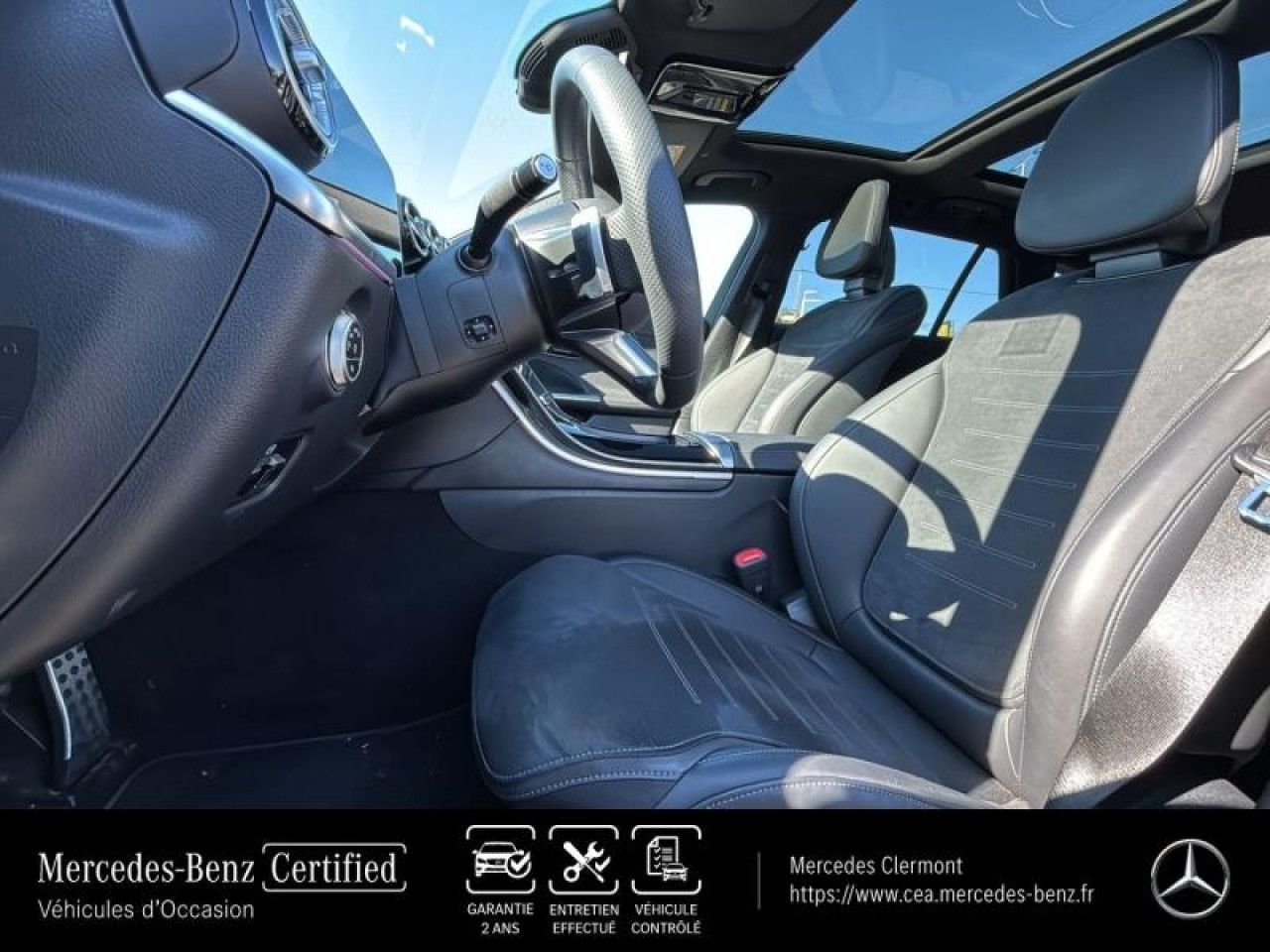 Photo du v&eacute;hicule 15 / 18