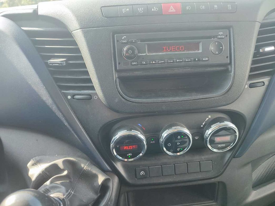 IVECO | Daily 35 C14 BOX E SPONDA