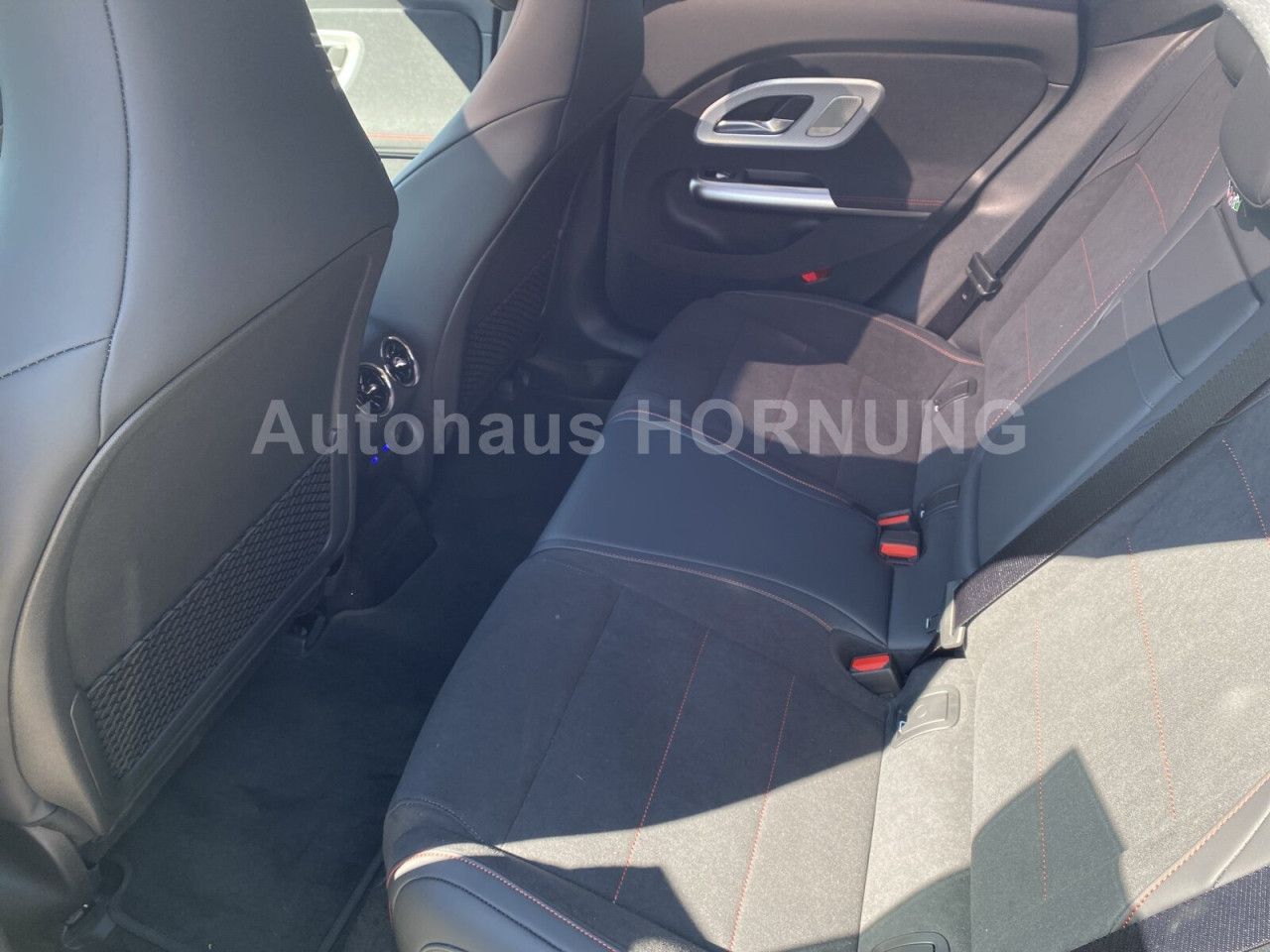 Fahrzeugbild 12 / 27